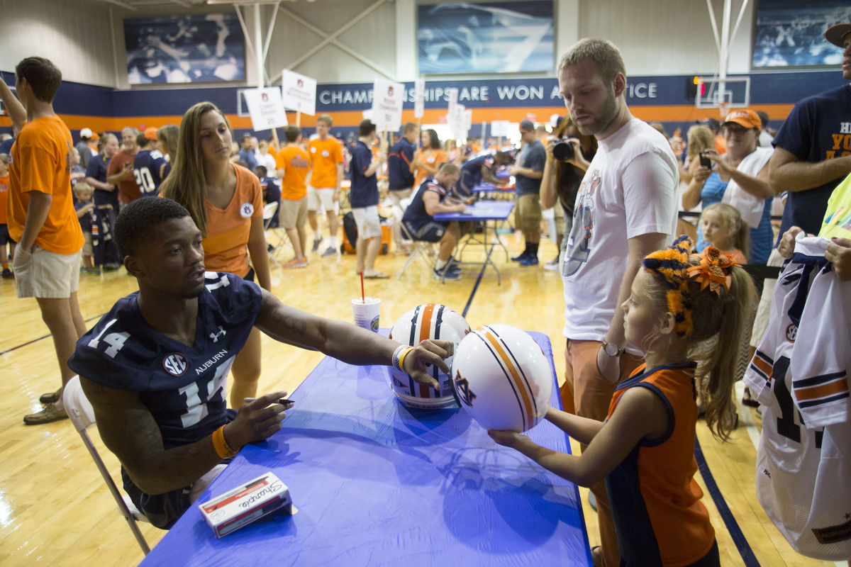 Auburn Fan Day 2014
